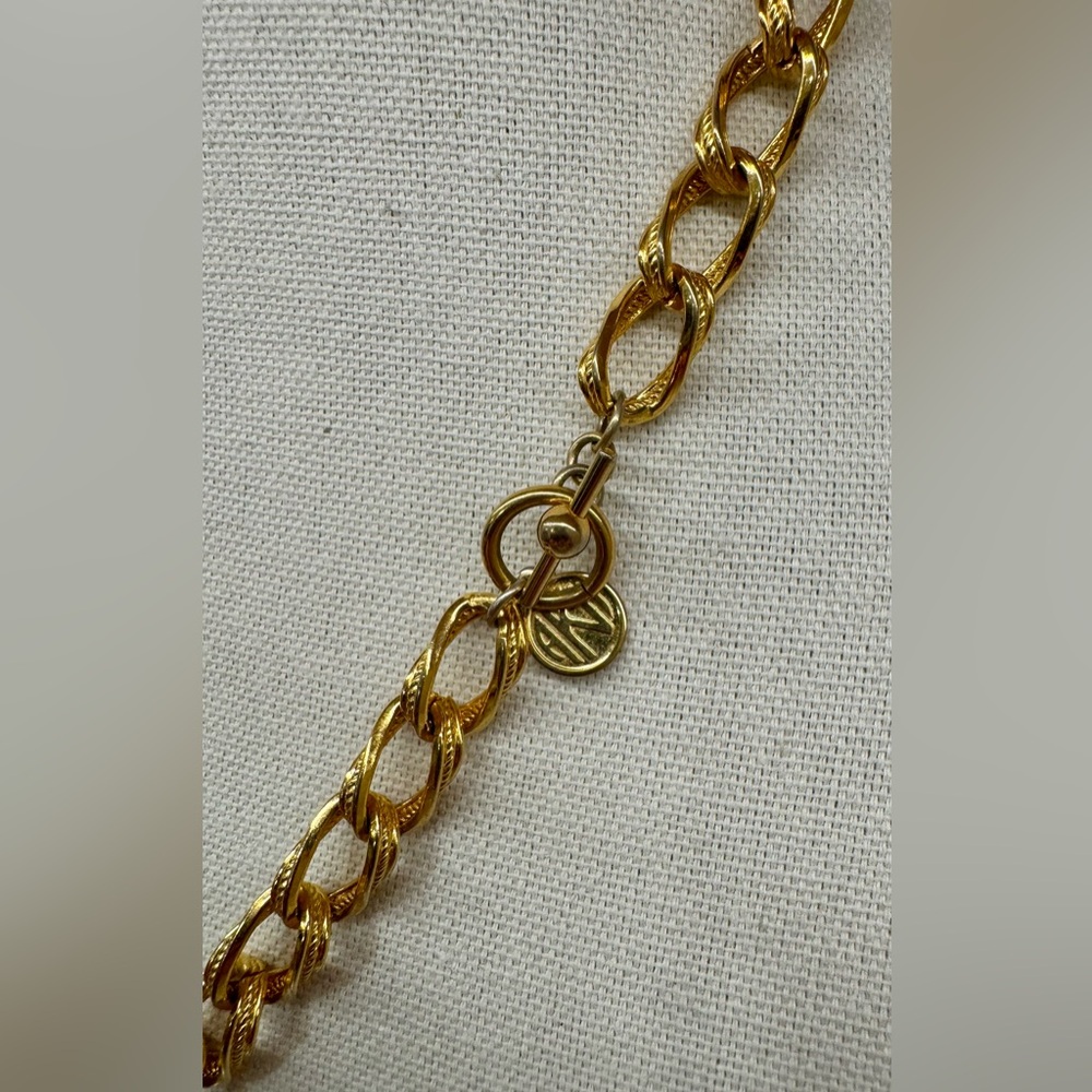 Anne Klein Gold Tone Textured Large Link, Chain Necklace 22โ Classic Statement - Picture 4 of 4